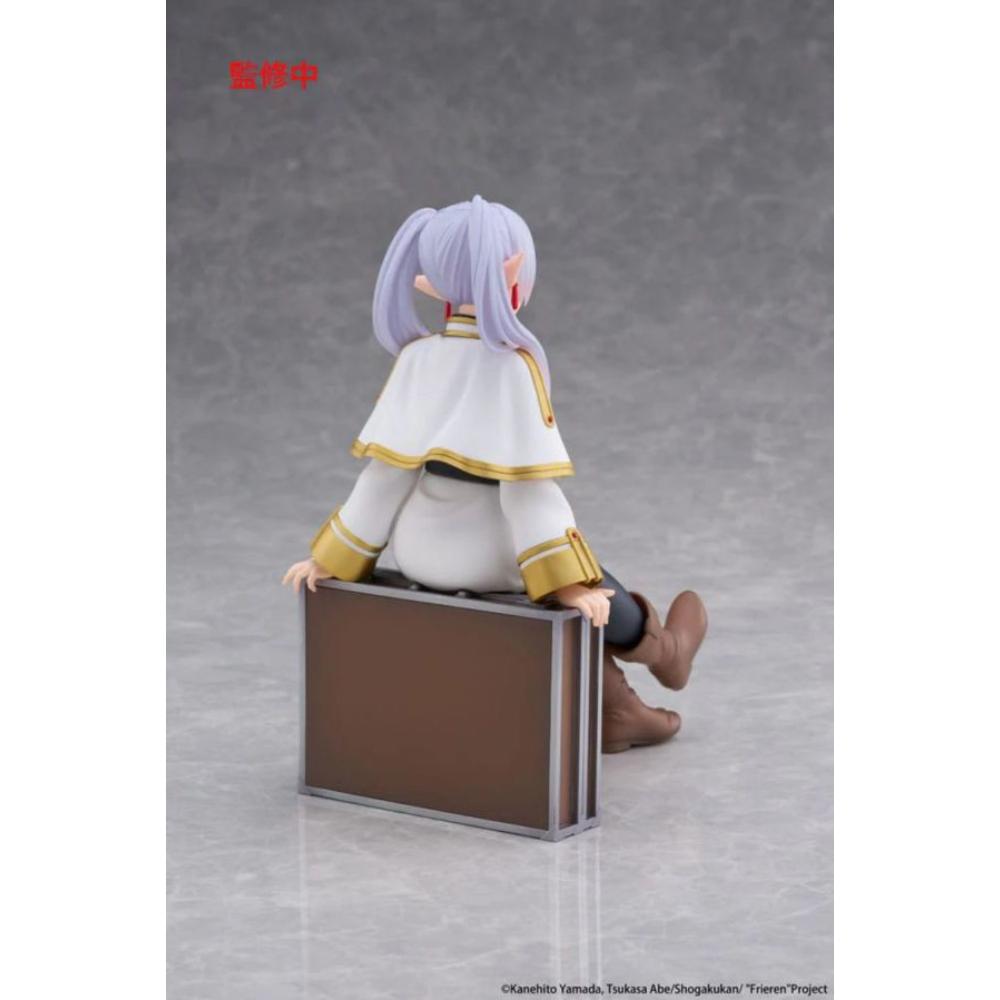 TAITO Desktop Cute Figure《葬送的芙莉蓮》芙莉蓮(Trunk Case Ver.)