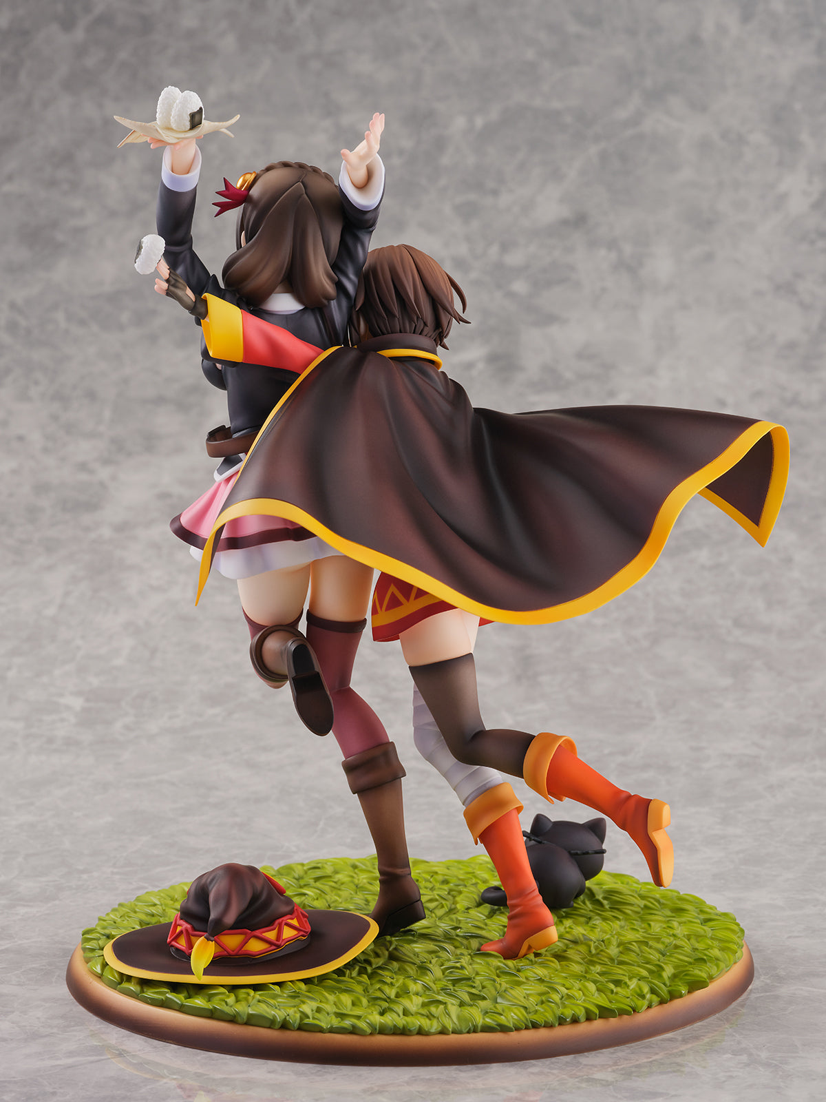 SHIBUYA SCRAMBLE FIGURE《為美好的世界獻上爆焰!》惠惠&芸芸 -兩人是朋友 Ver.- 1/7比例人像
